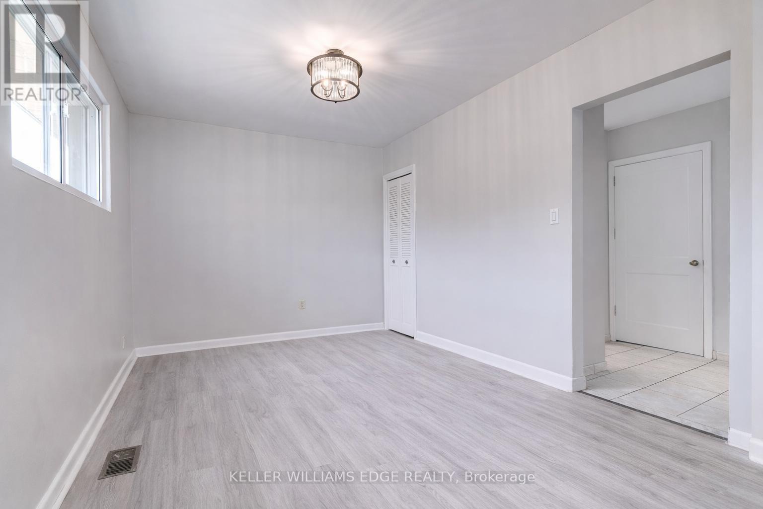 164 West 19Th Street, Hamilton, ON - Indoor Photo Showing Other Room
