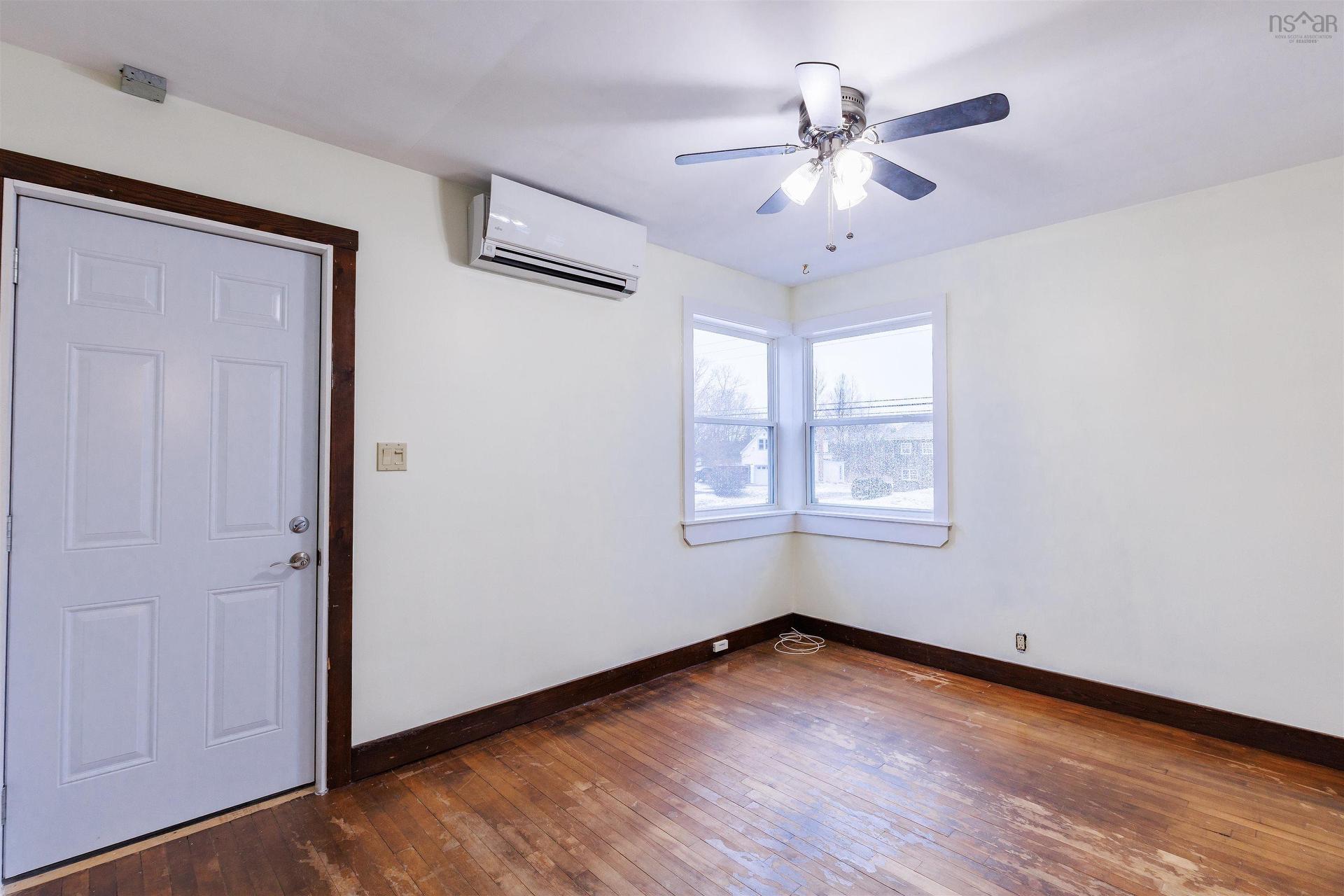 3108 Highway 334, Lower Wedgeport, NS - Indoor Photo Showing Other Room