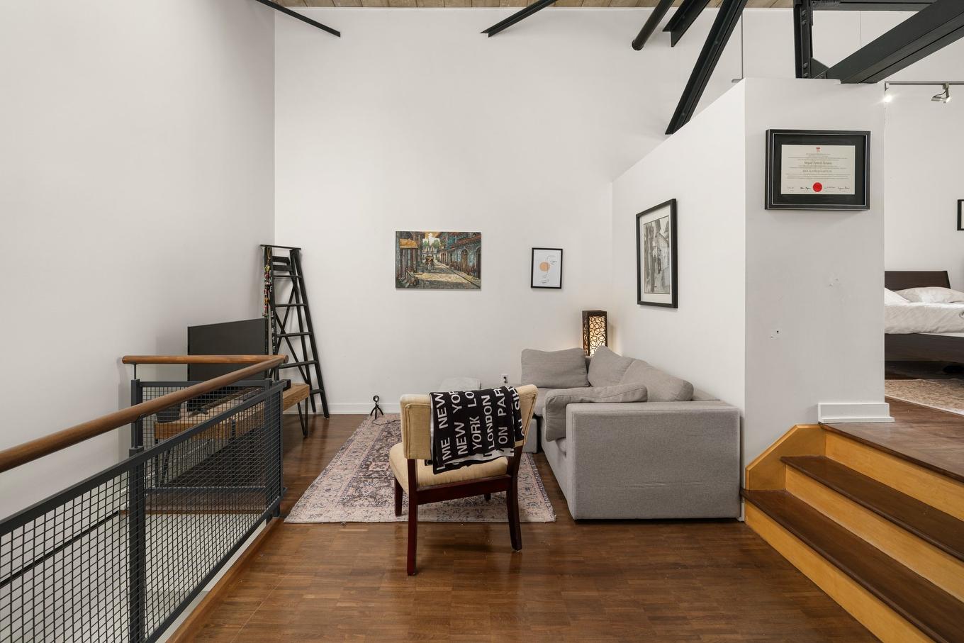 Den - 1309 Rue Bélanger, Montréal (Rosemont/La Petite-Patrie), QC - Indoor