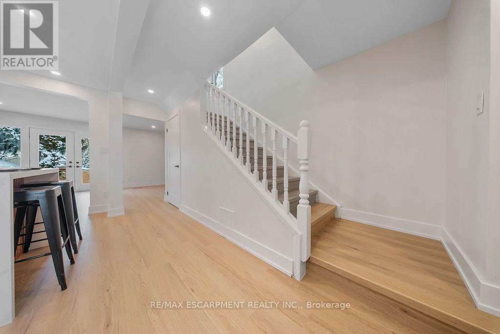 151 East 21St Street, Hamilton, ON - Indoor Photo Showing Other Room