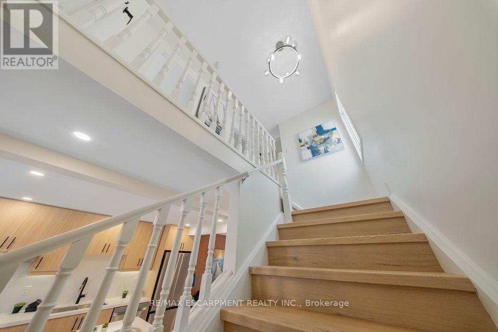 151 East 21St Street, Hamilton, ON - Indoor Photo Showing Other Room