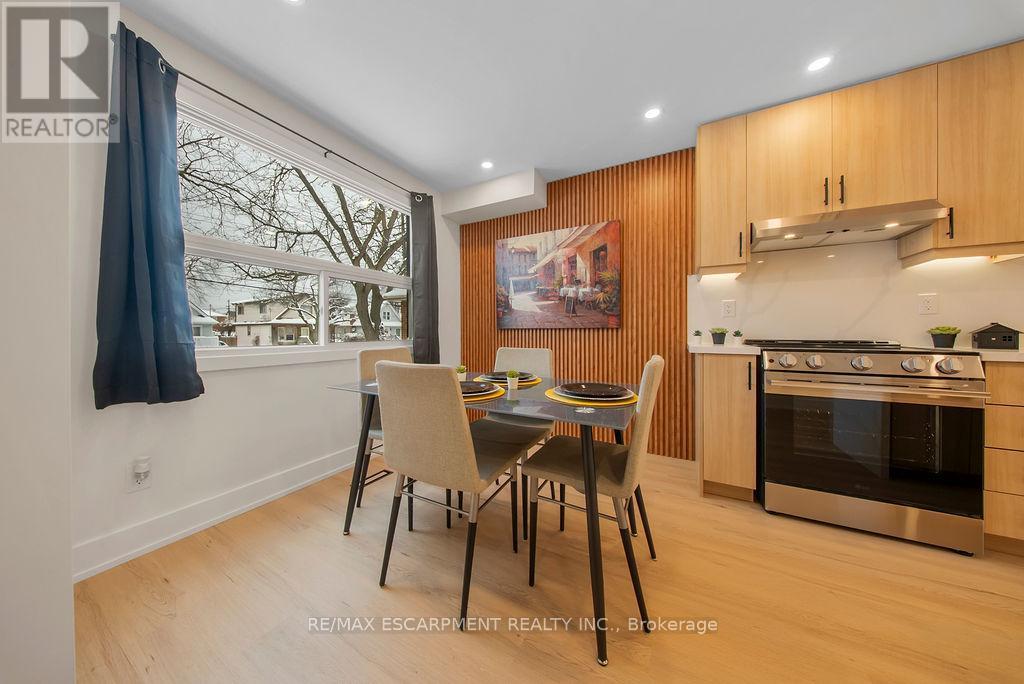 151 East 21St Street, Hamilton, ON - Indoor