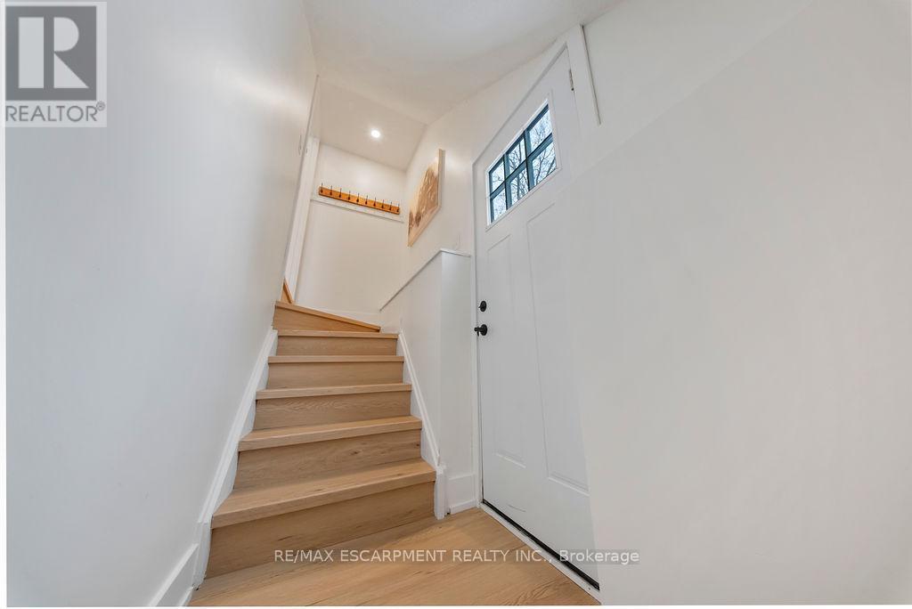 151 East 21St Street, Hamilton, ON - Indoor Photo Showing Other Room