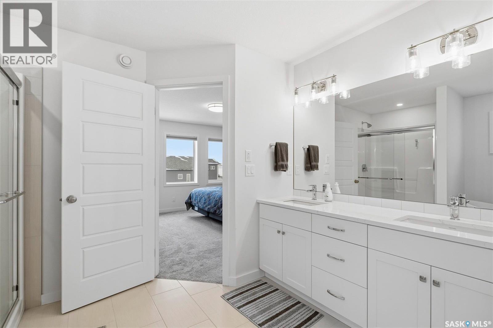 112 Forsey Avenue, Saskatoon, SK - Indoor Photo Showing Bathroom