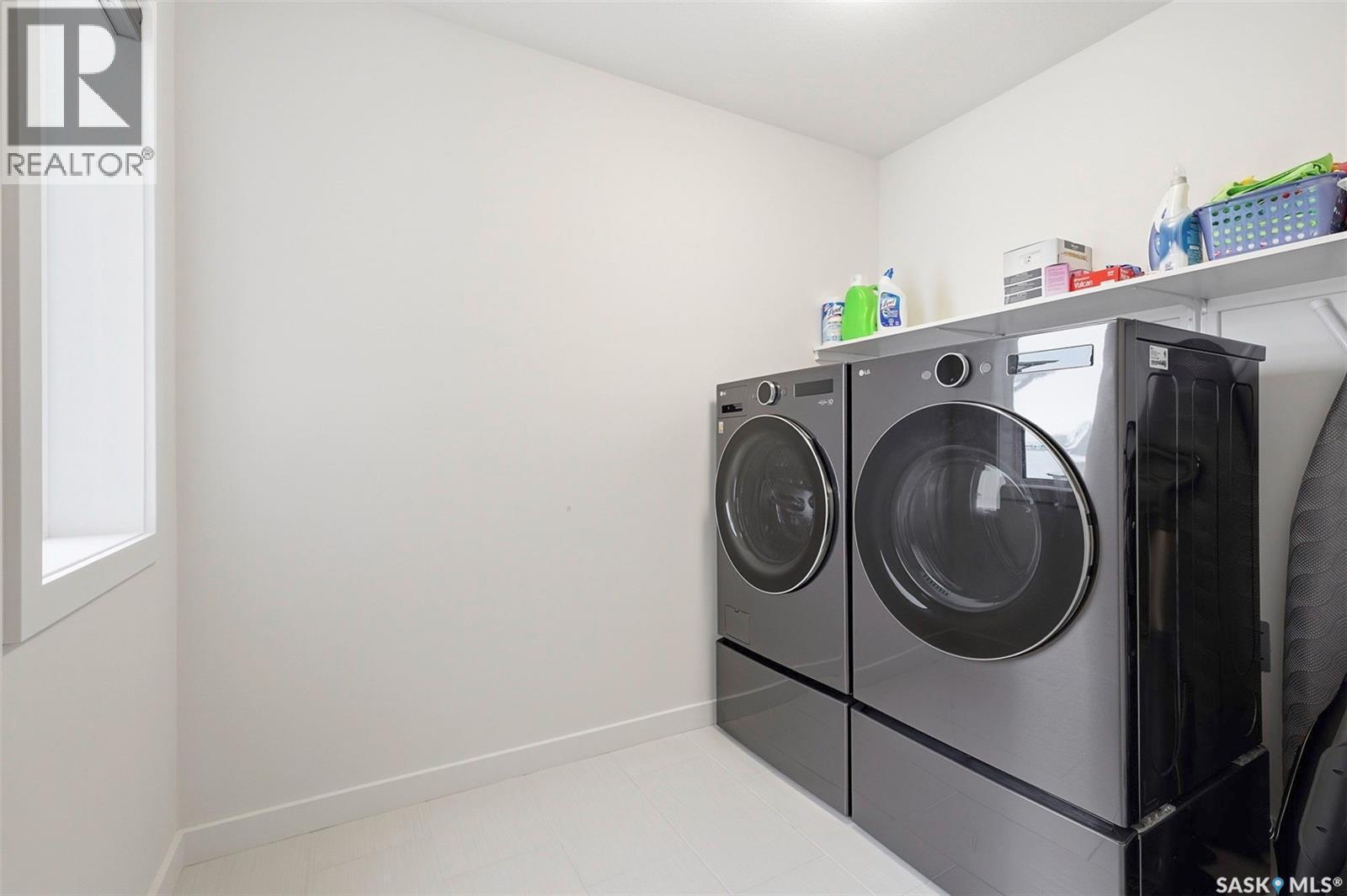 112 Forsey Avenue, Saskatoon, SK - Indoor Photo Showing Laundry Room