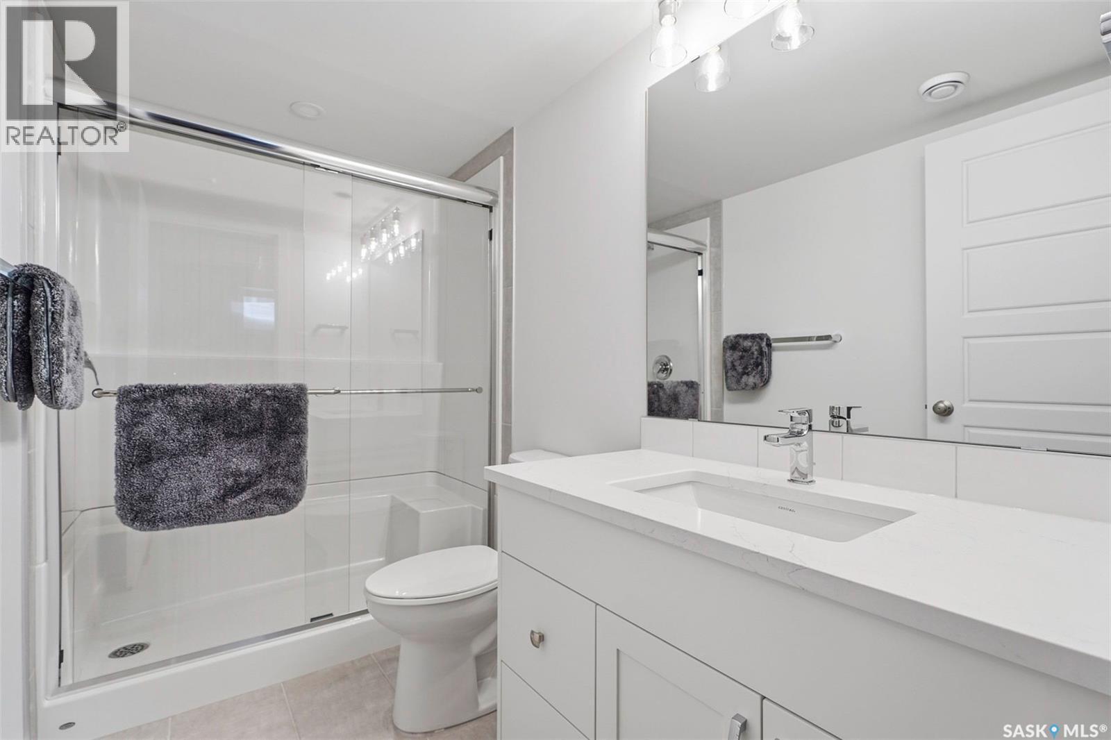 112 Forsey Avenue, Saskatoon, SK - Indoor Photo Showing Bathroom