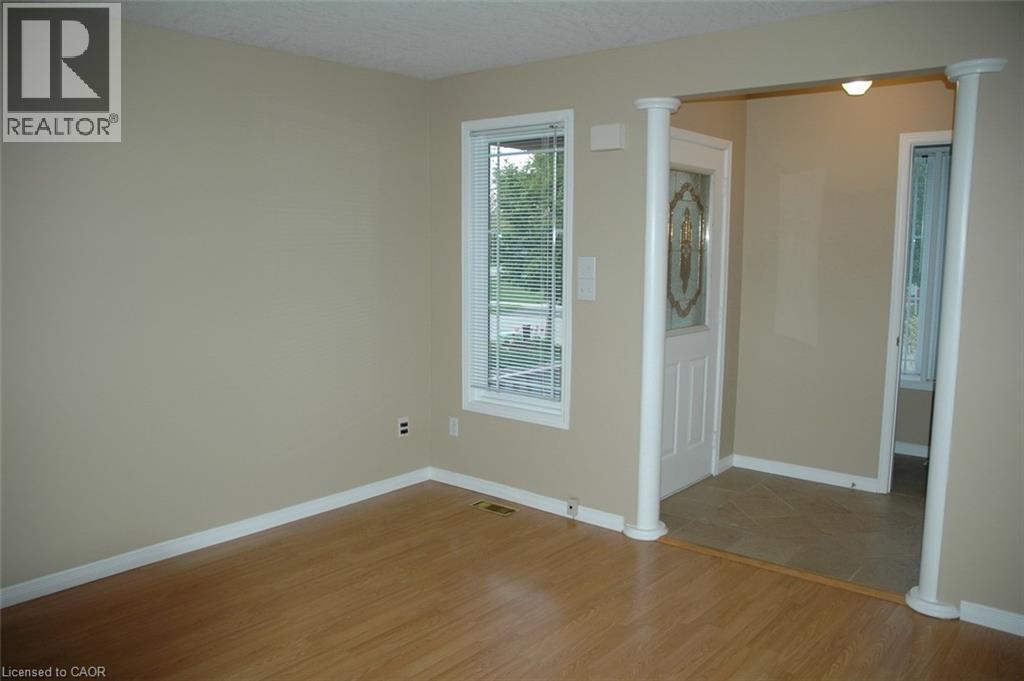 157 Shadow Wood Court, Waterloo, ON - Indoor Photo Showing Other Room