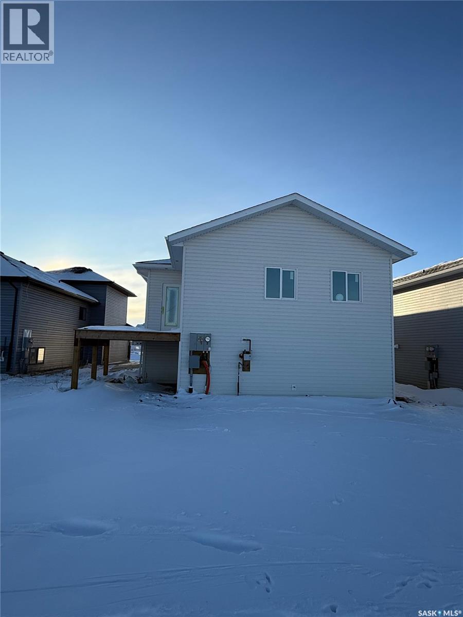 286 Stromberg Court, Saskatoon, SK - Outdoor