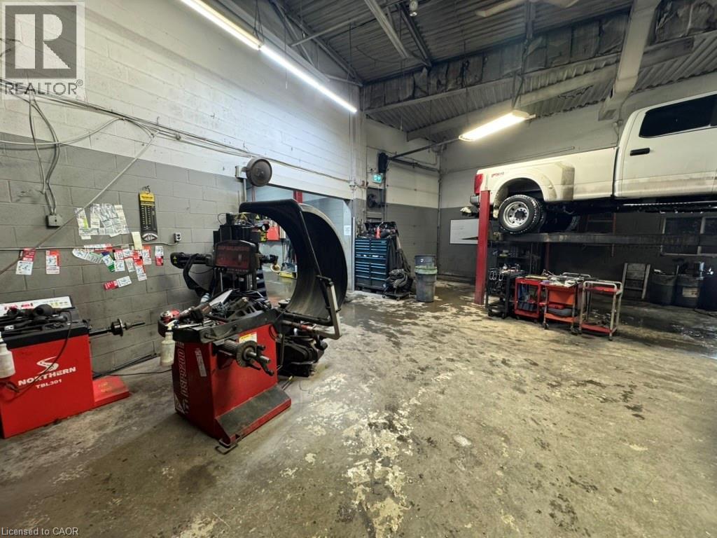 Garage with concrete block wall - 1659 Victoria Street N, Kitchener, ON