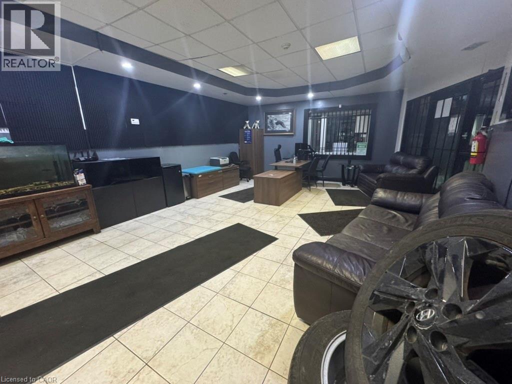 1659 Victoria Street N, Kitchener, ON