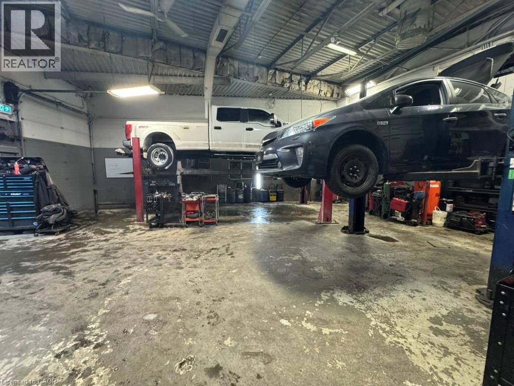 Garage with metal wall - 1659 Victoria Street N, Kitchener, ON