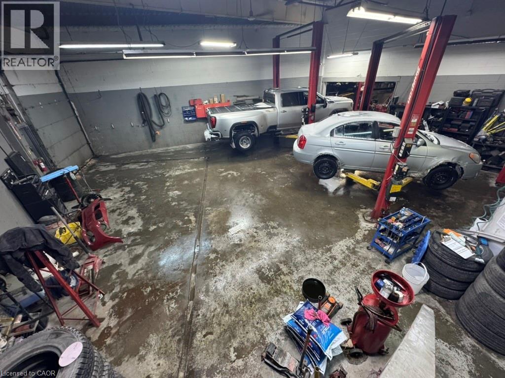 Garage with concrete block wall - 1659 Victoria Street N, Kitchener, ON