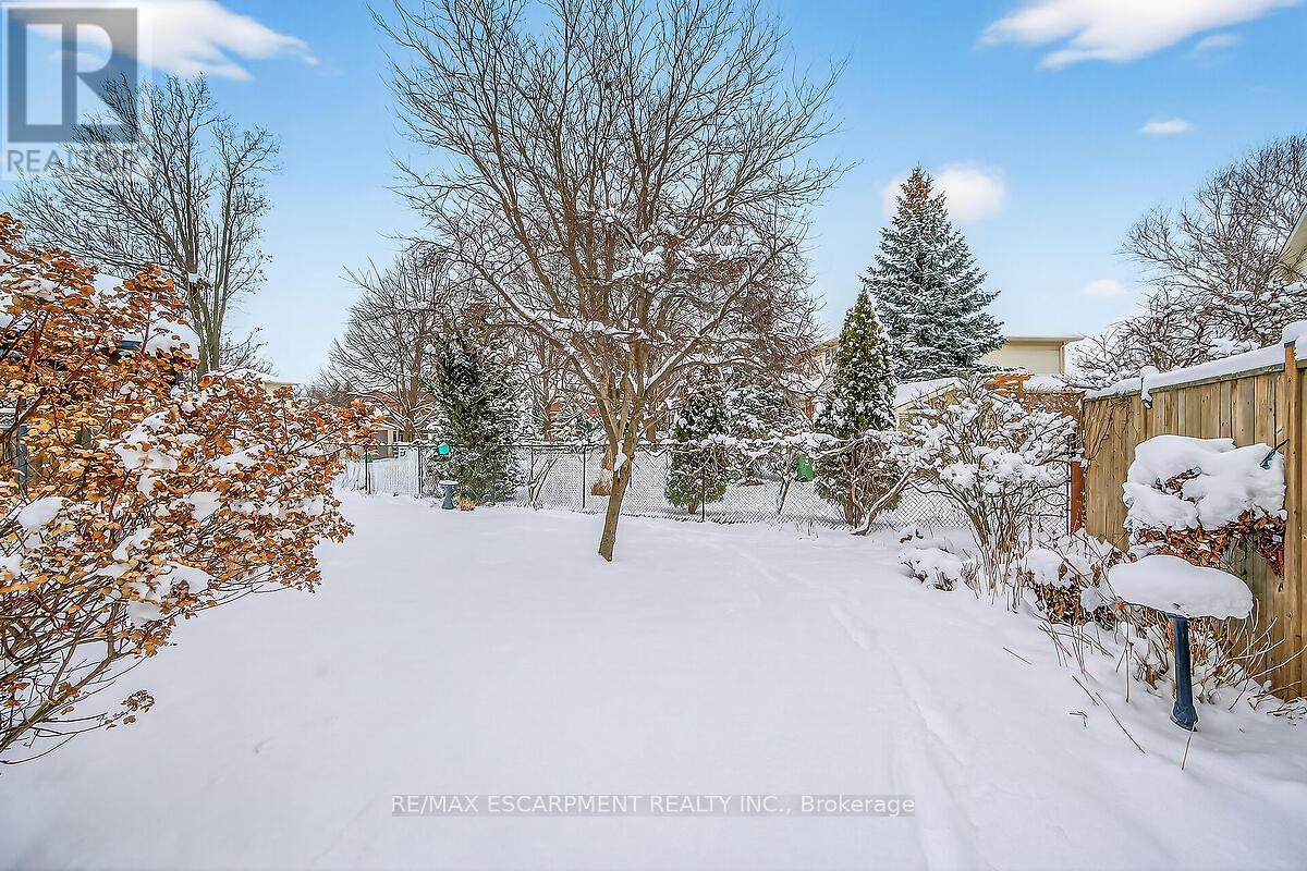 8316 Twenty Road E, Hamilton, ON - Outdoor