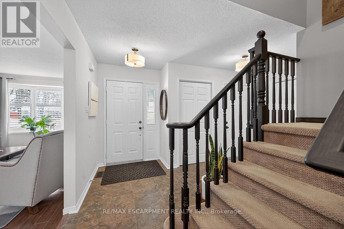 8316 Twenty Road E, Hamilton, ON - Indoor Photo Showing Other Room