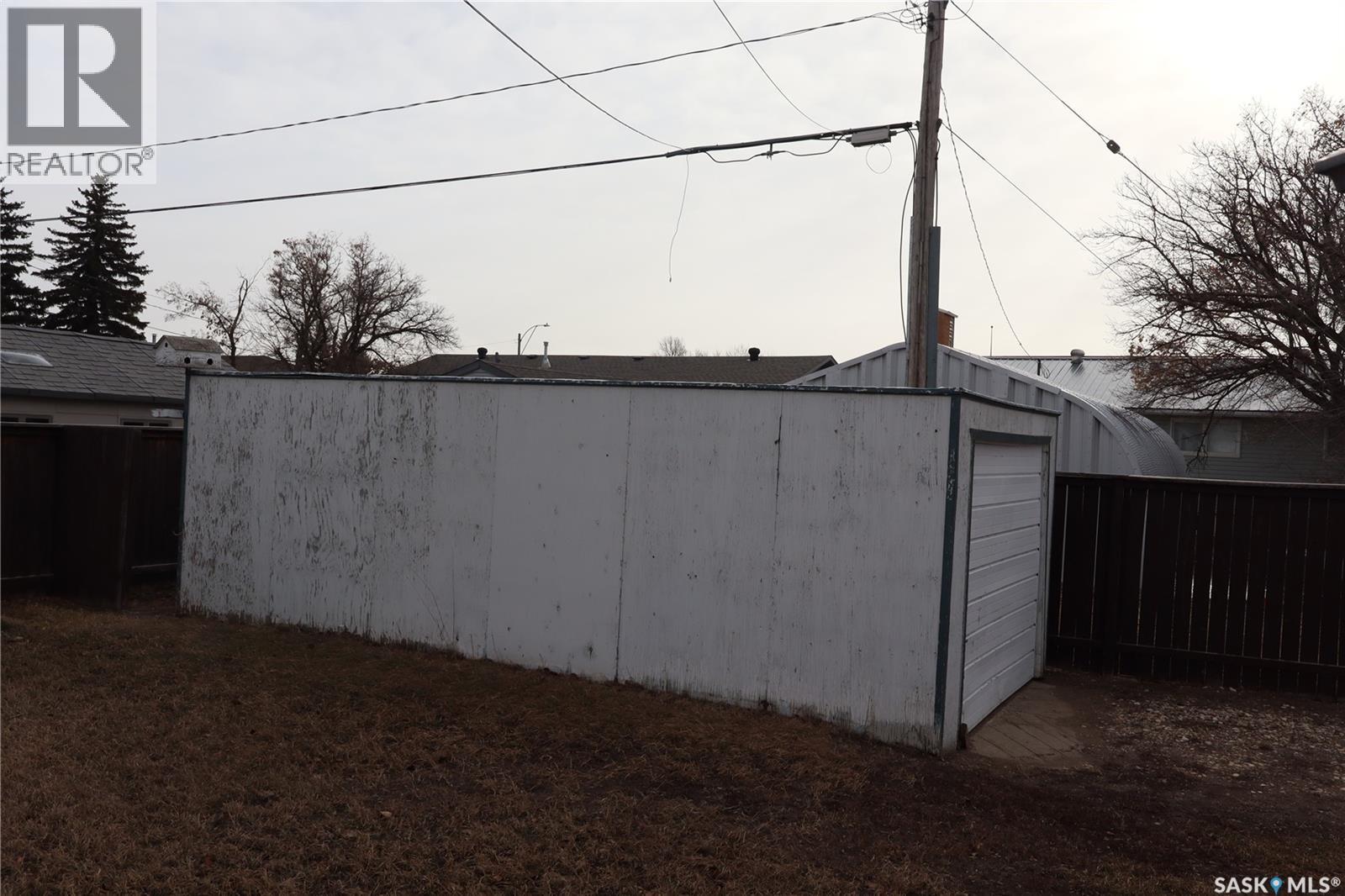 2 3Rd Street E, Willow Bunch, SK - Outdoor