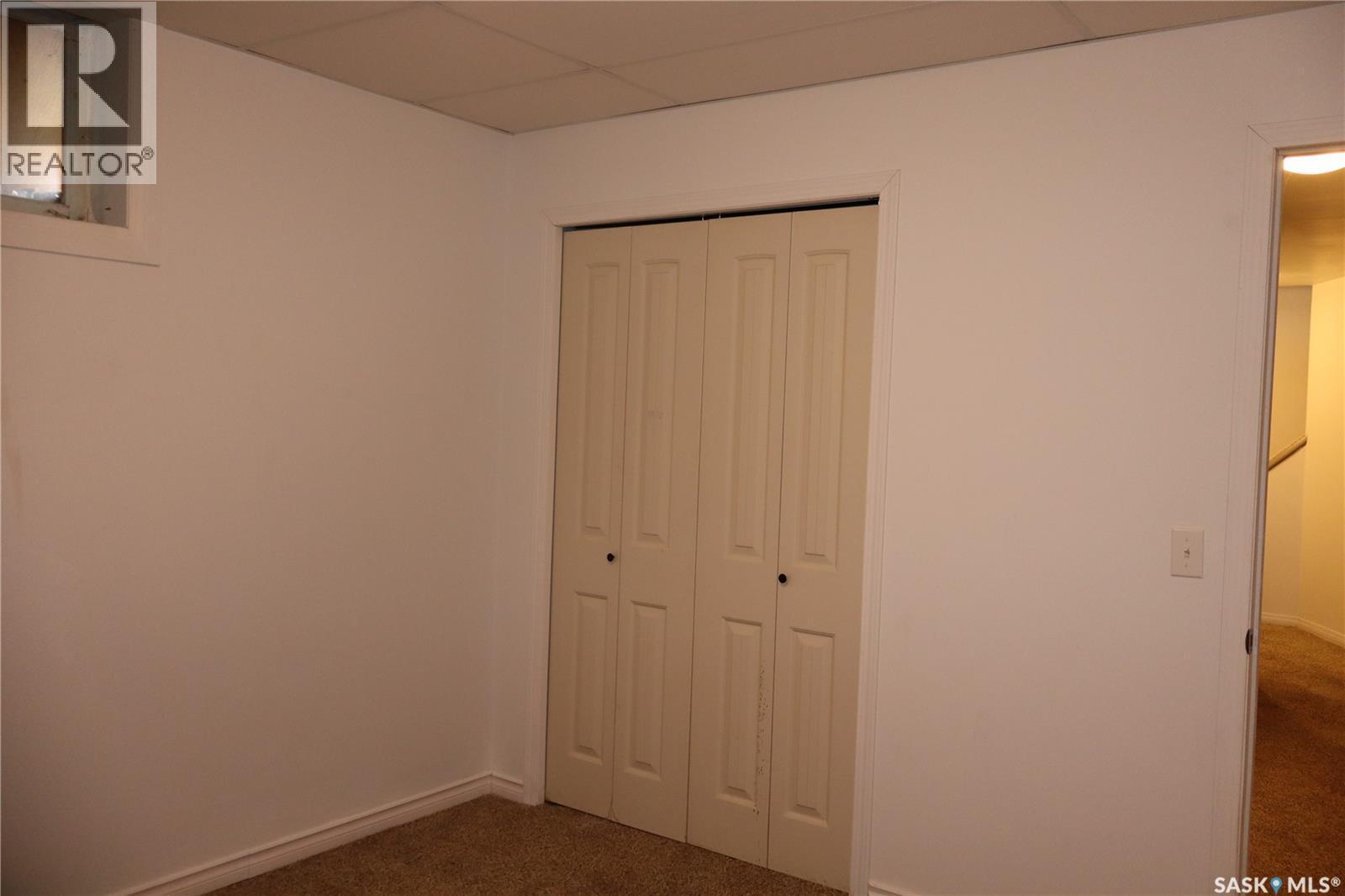 2 3Rd Street E, Willow Bunch, SK - Indoor Photo Showing Other Room