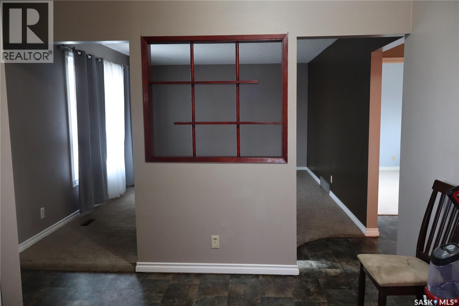 2 3Rd Street E, Willow Bunch, SK - Indoor Photo Showing Other Room