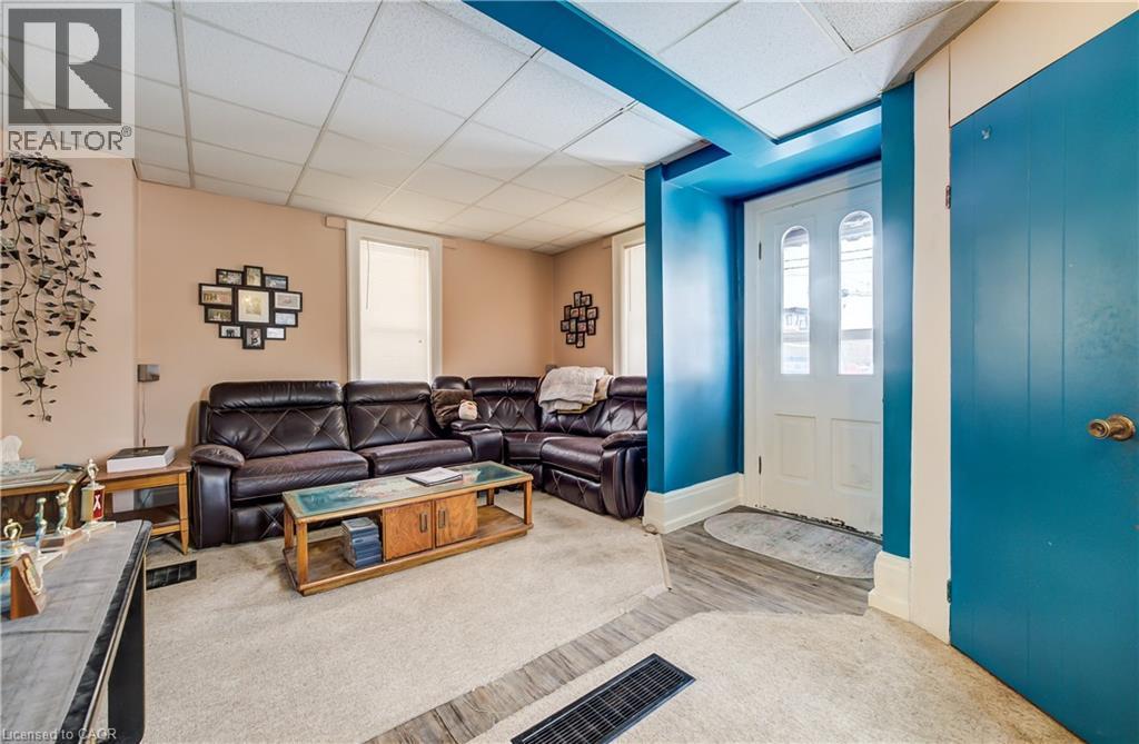 105 St George Street, Kitchener, ON - Indoor