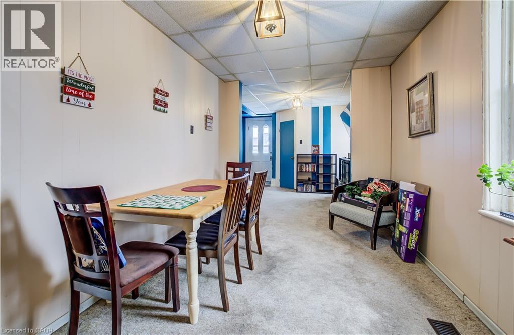105 St George Street, Kitchener, ON - Indoor Photo Showing Dining Room