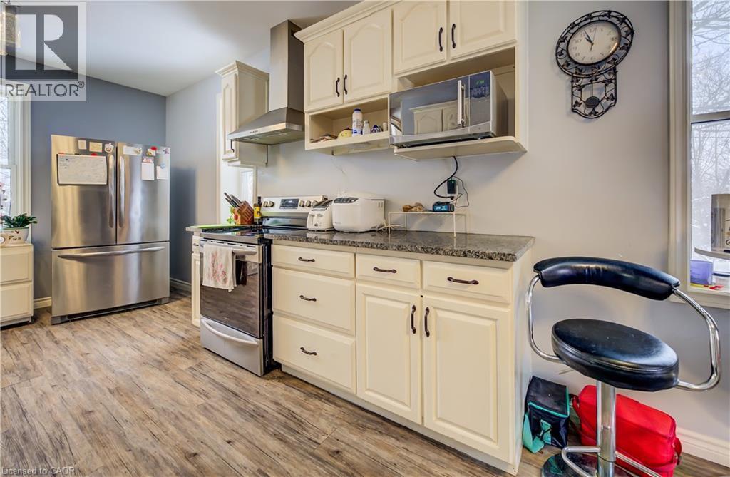 105 St George Street, Kitchener, ON - Indoor Photo Showing Kitchen With Stainless Steel Kitchen