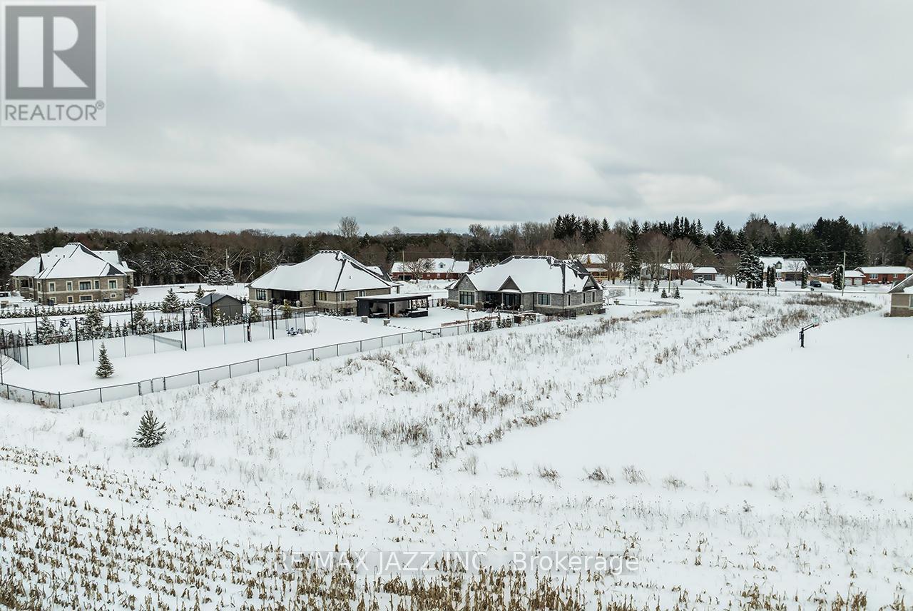 72 Ormiston Street, Clarington, ON