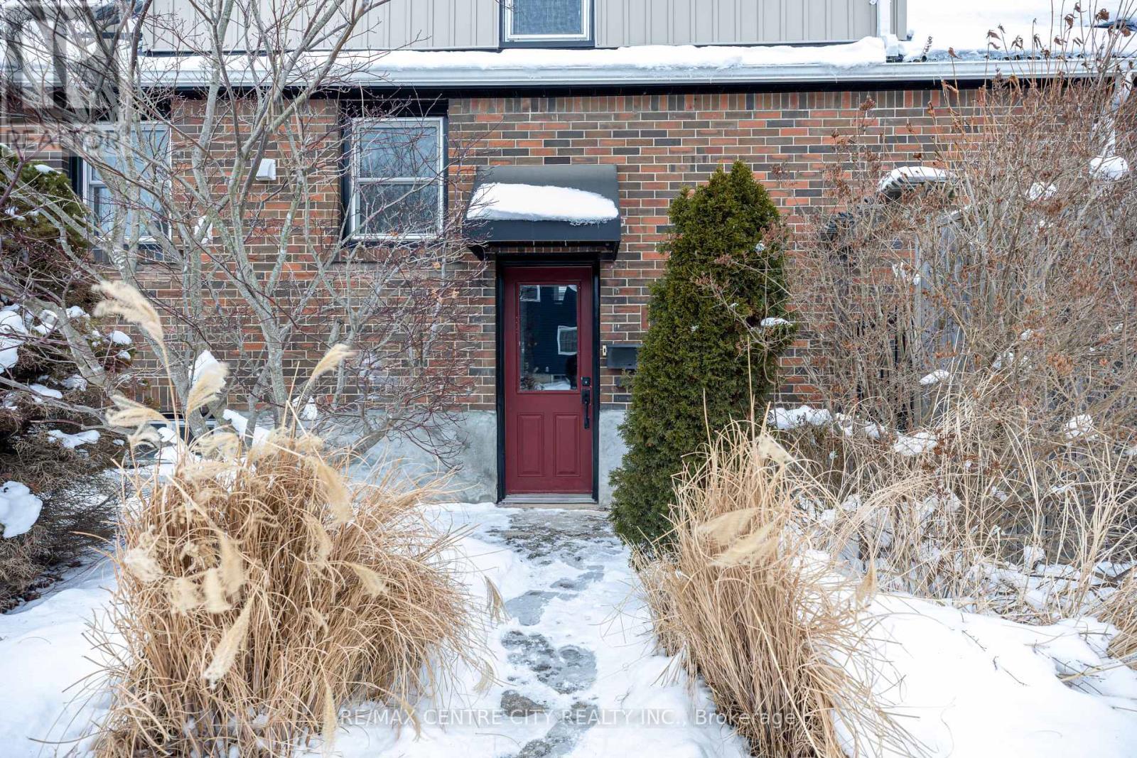 32 Third Avenue, St. Thomas, ON - Outdoor