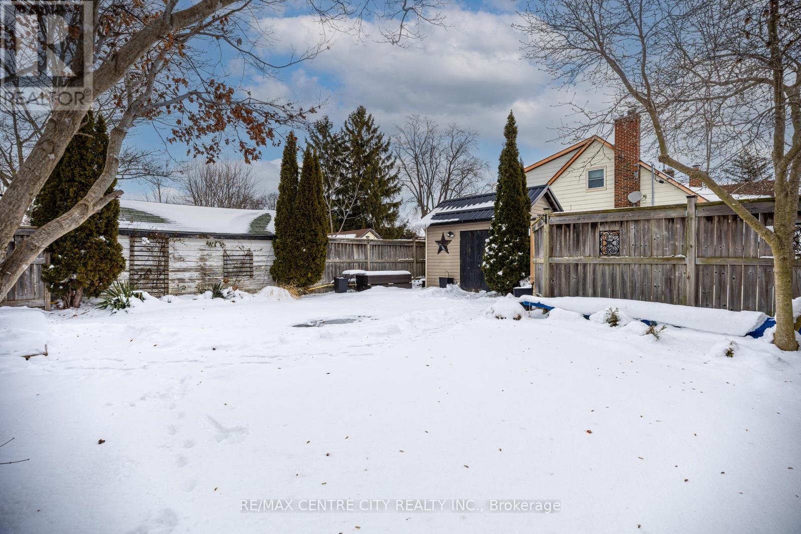 32 Third Avenue, St. Thomas, ON - Outdoor