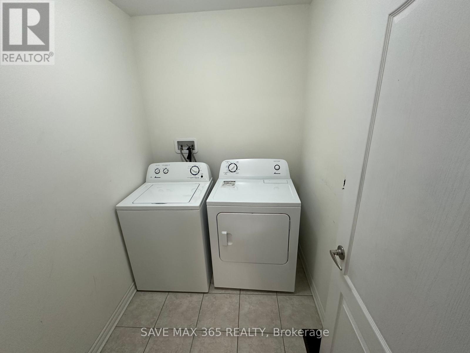 270 Grovehill Crescent, Kitchener, ON - Indoor Photo Showing Laundry Room