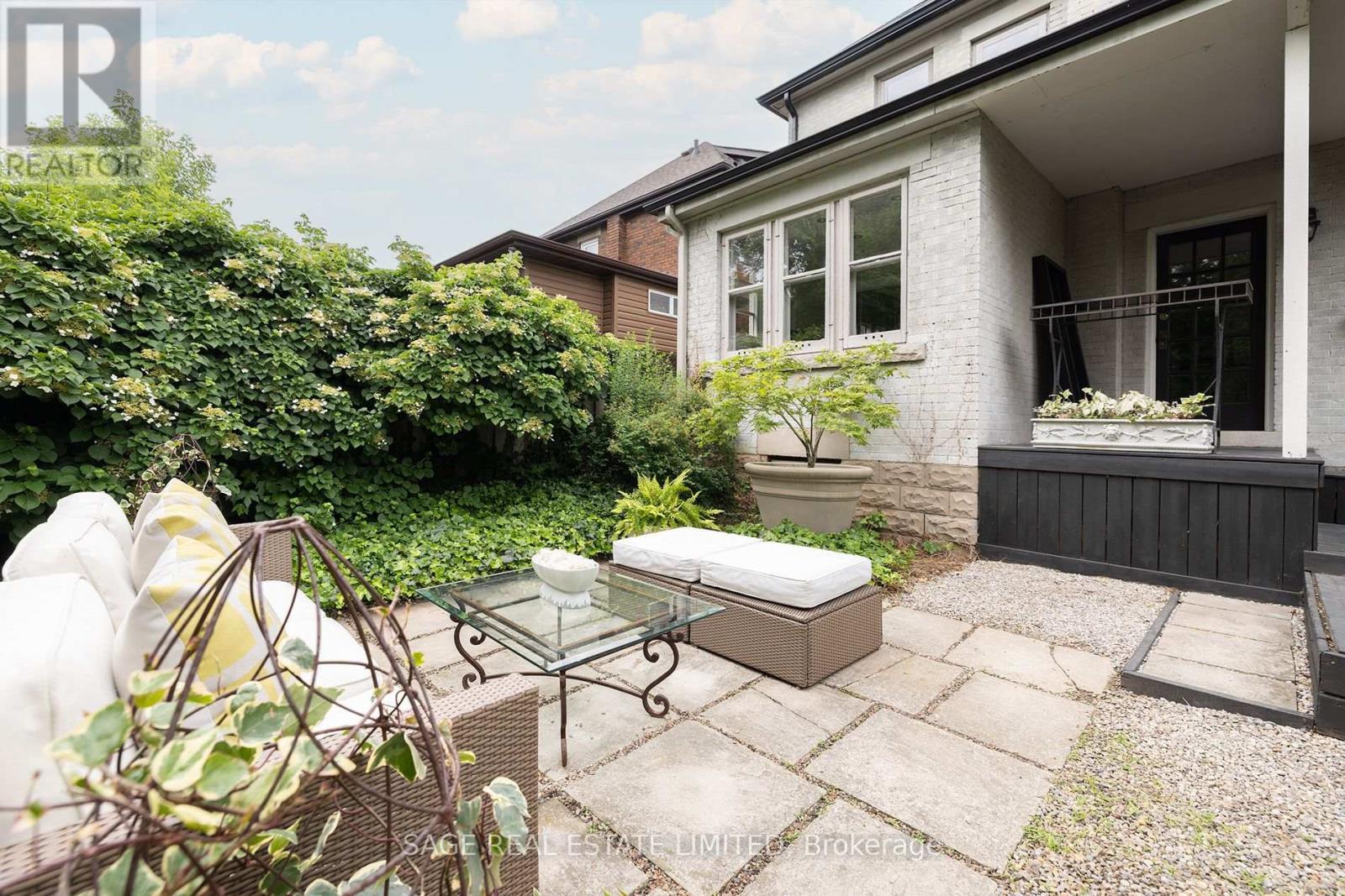 124 Cline Avenue N, Hamilton, ON - Outdoor