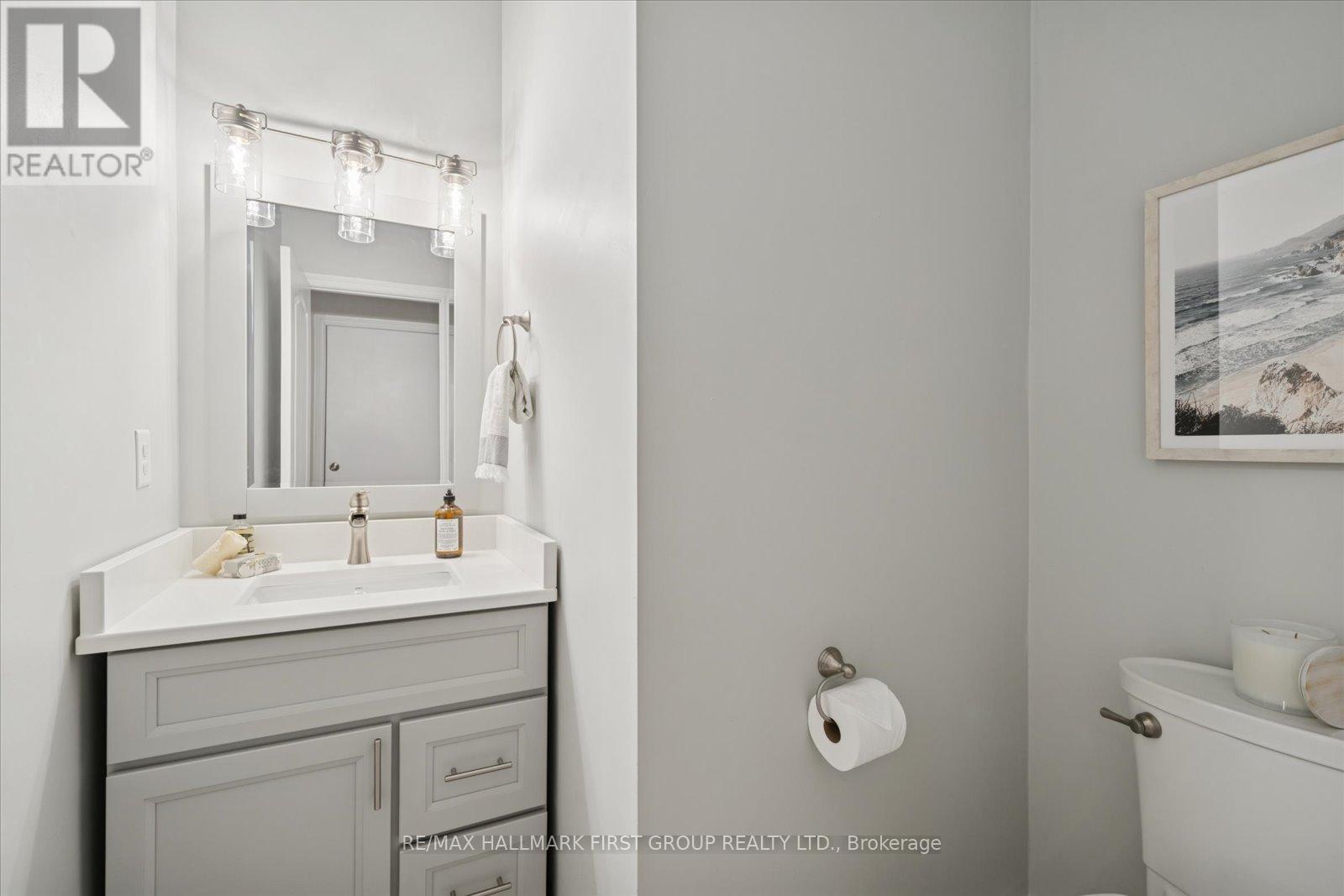 19 Elder Crescent, Whitby, ON - Indoor Photo Showing Bathroom