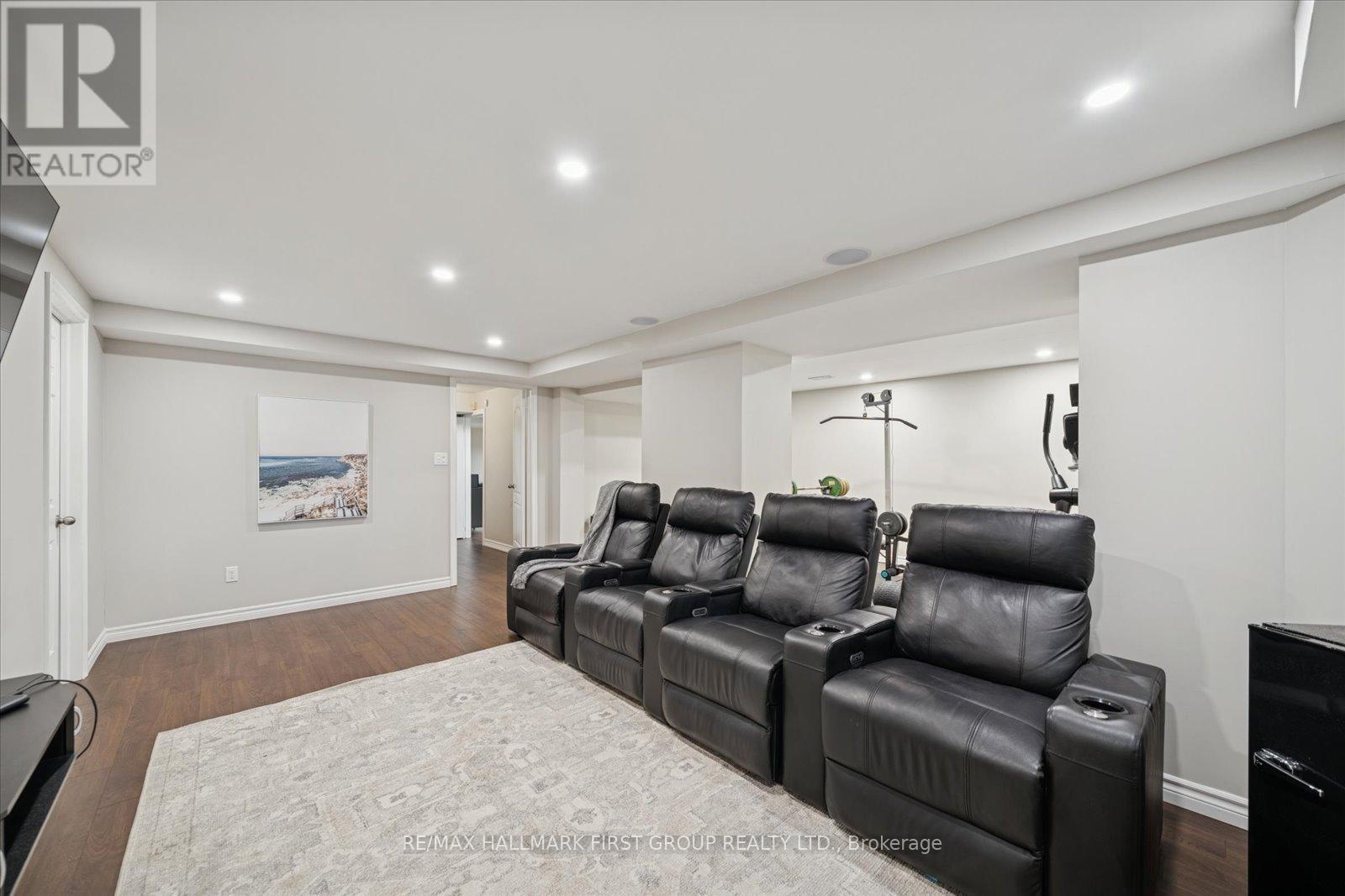 19 Elder Crescent, Whitby, ON - Indoor