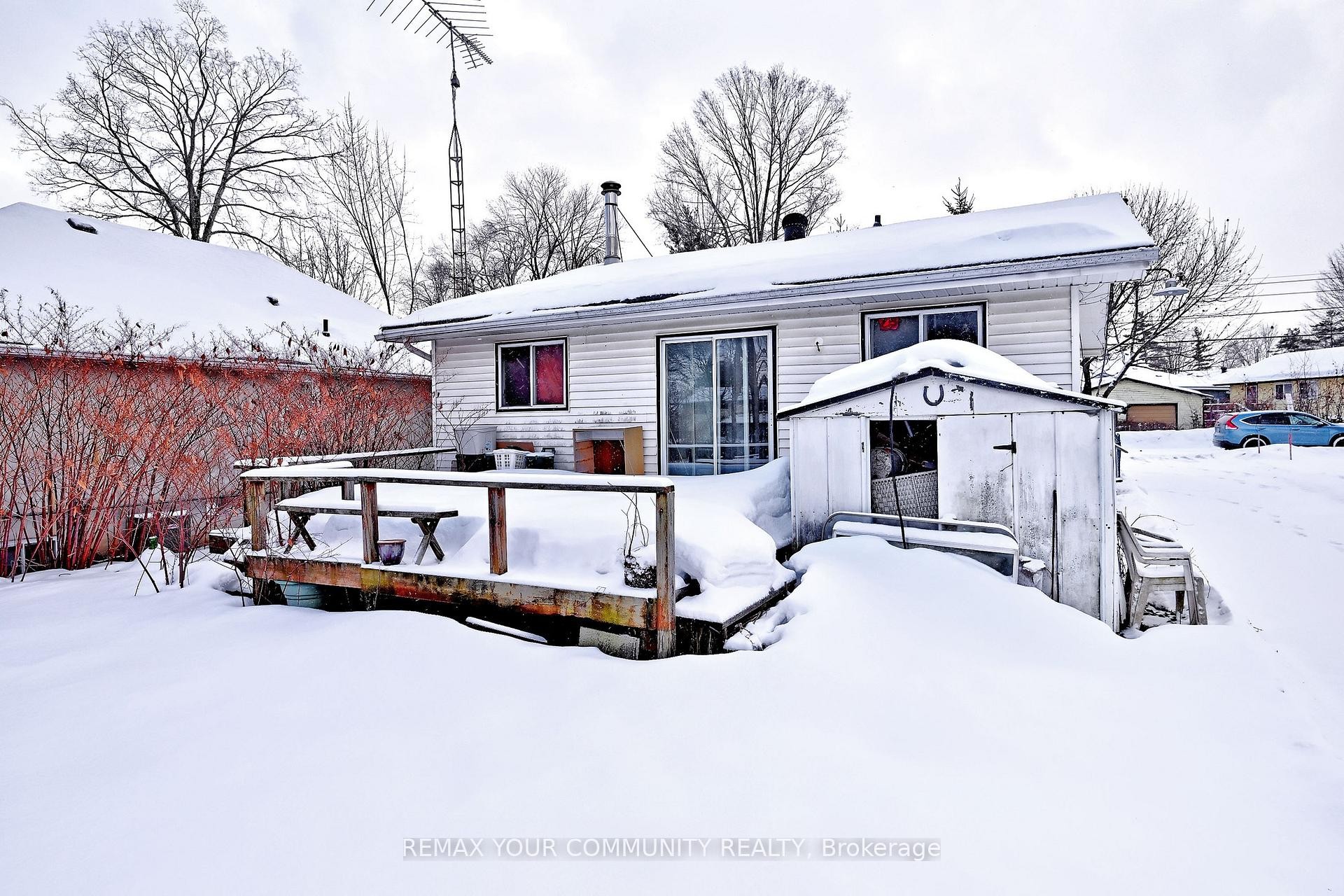 704 Hastings Avenue, Innisfil, ON - Outdoor