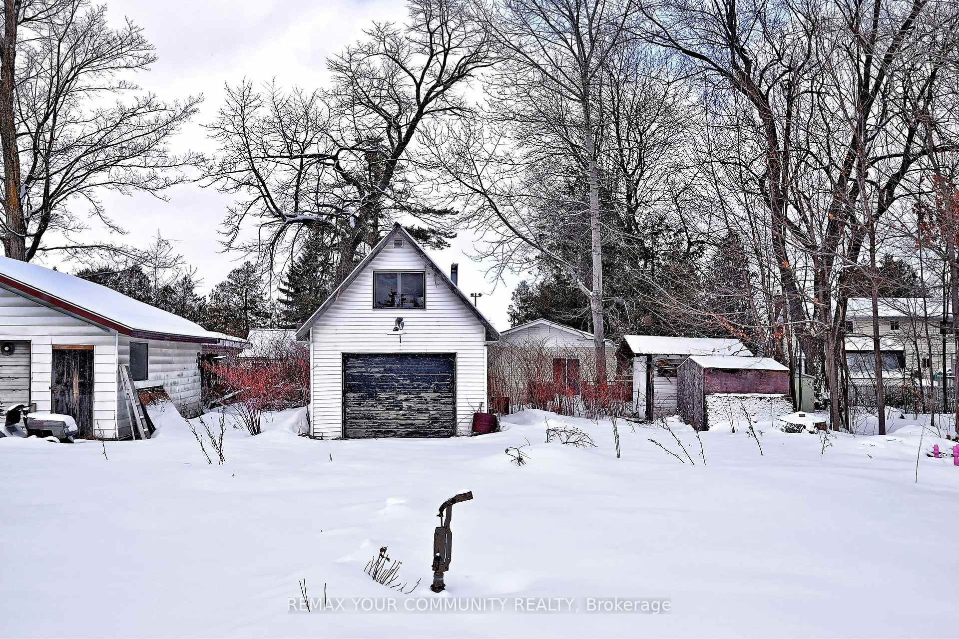 704 Hastings Avenue, Innisfil, ON - Outdoor