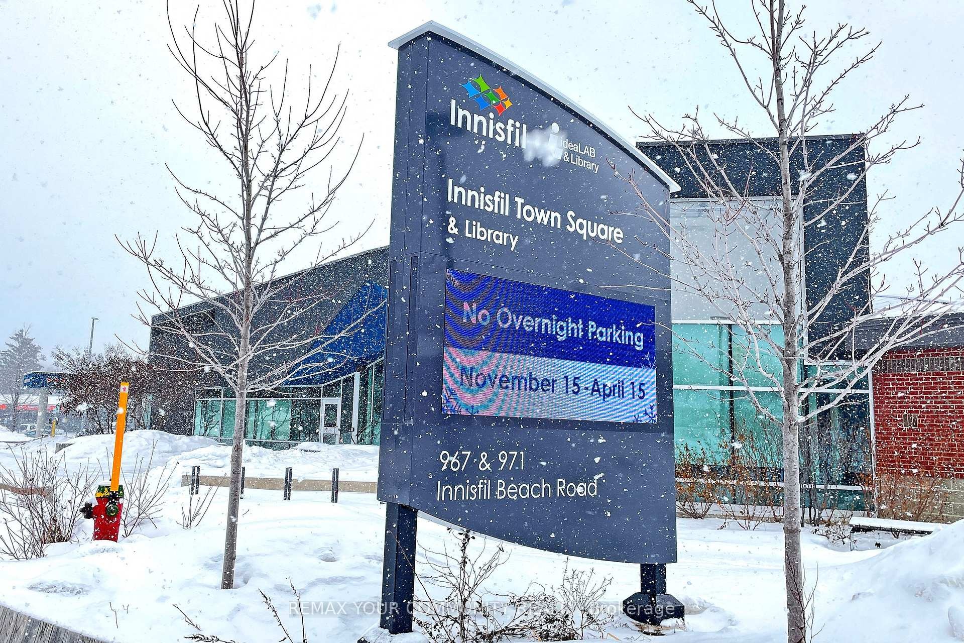 704 Hastings Avenue, Innisfil, ON - Outdoor