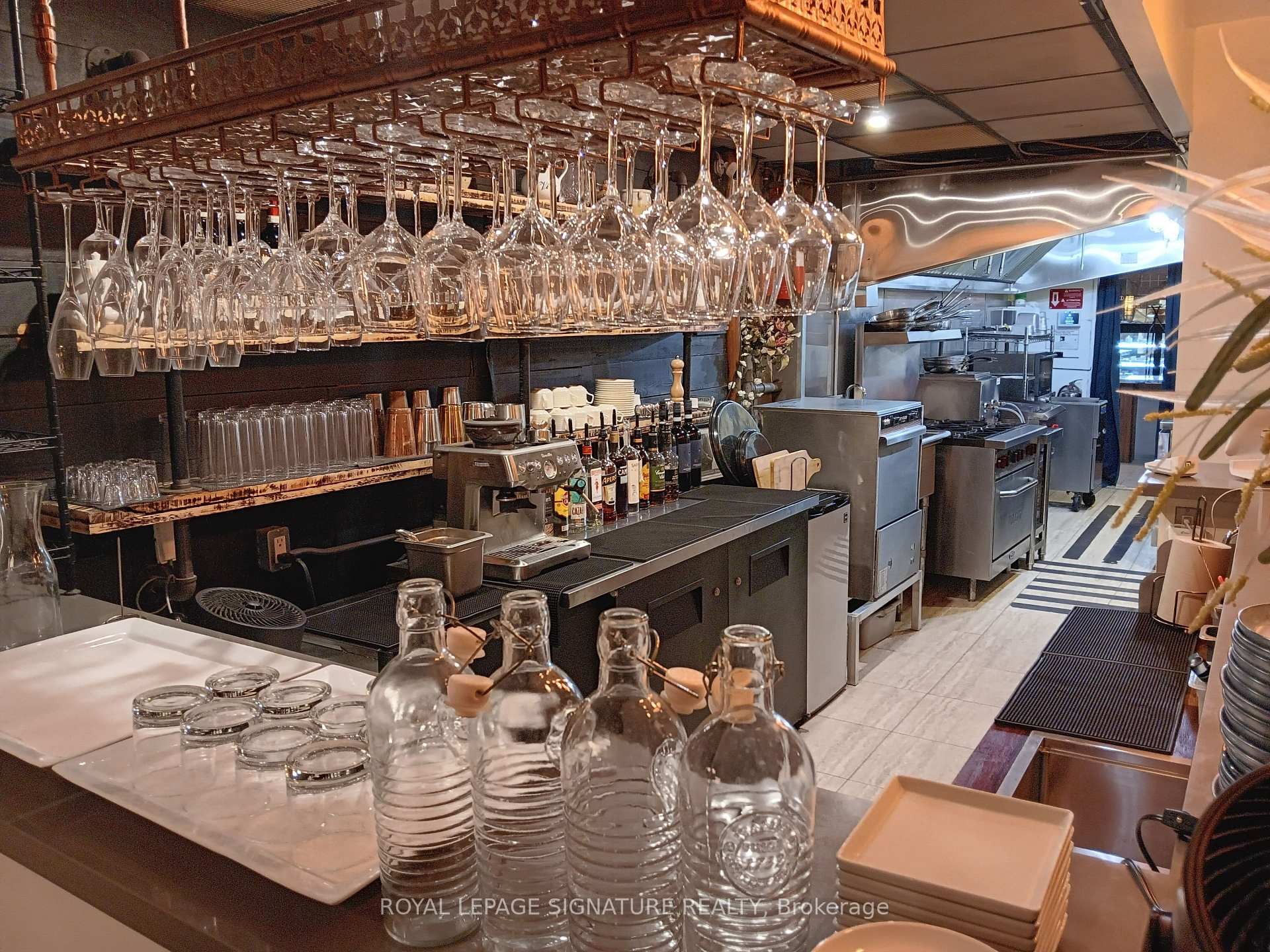 1316 Queen Street W, Toronto, ON