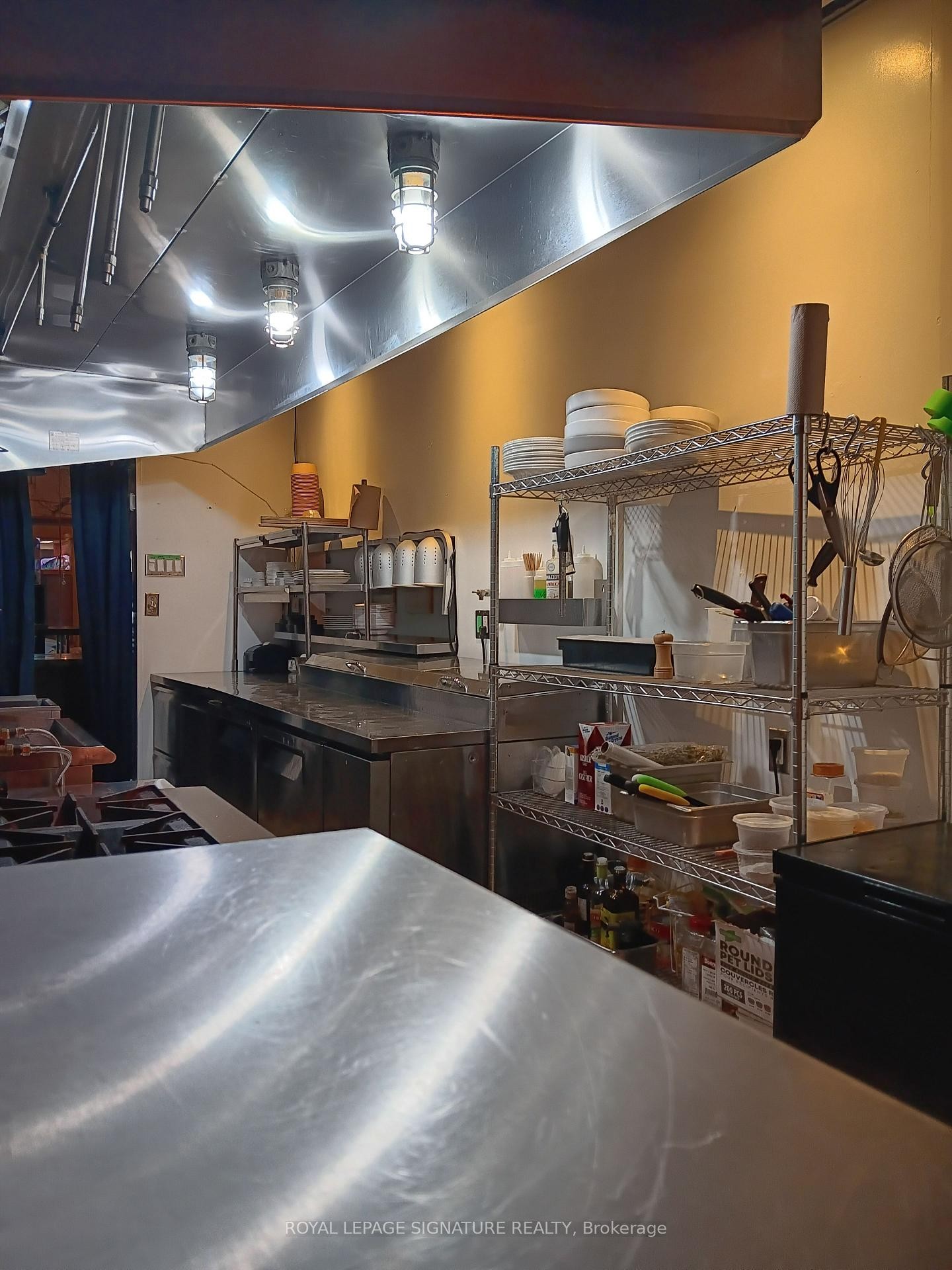 1316 Queen Street W, Toronto, ON