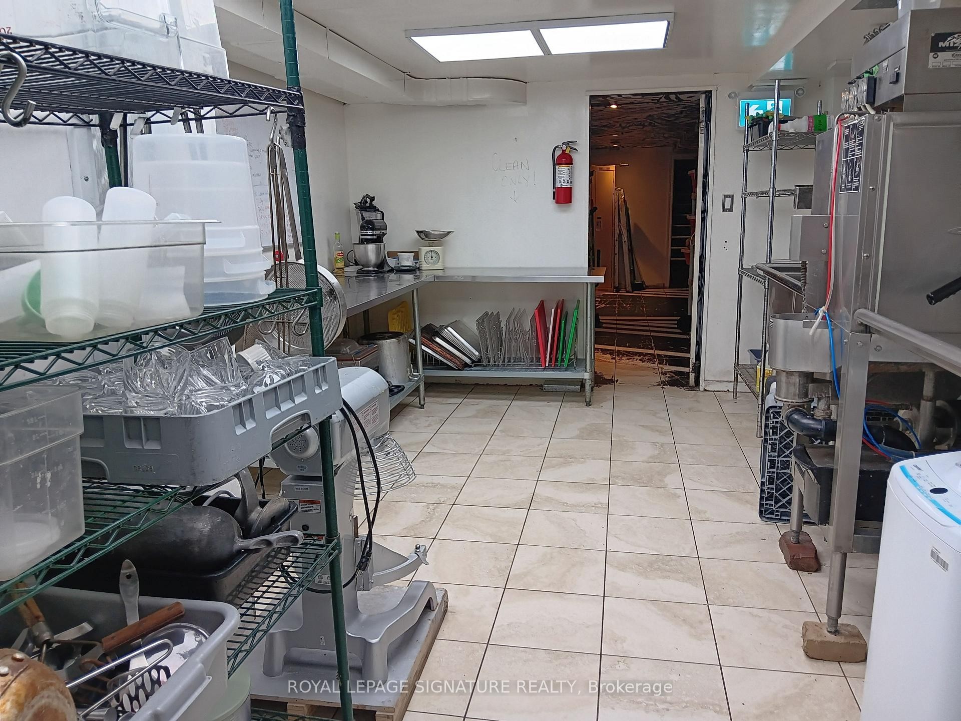 1316 Queen Street W, Toronto, ON