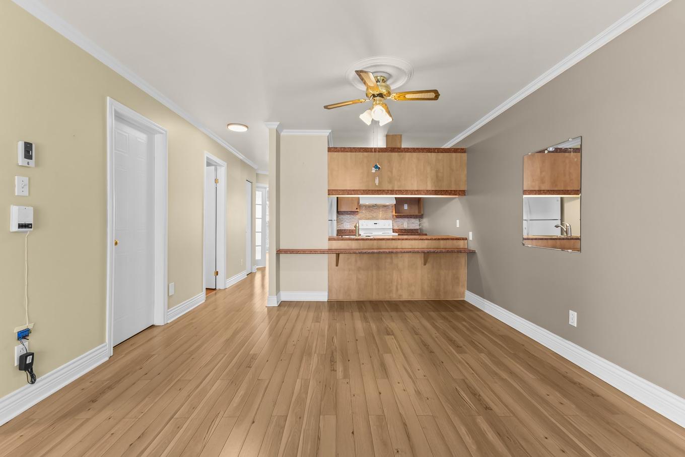 Salle à manger - 102-5359 Rue Du Bocage, Terrebonne (La Plaine), QC - Indoor Photo Showing Kitchen