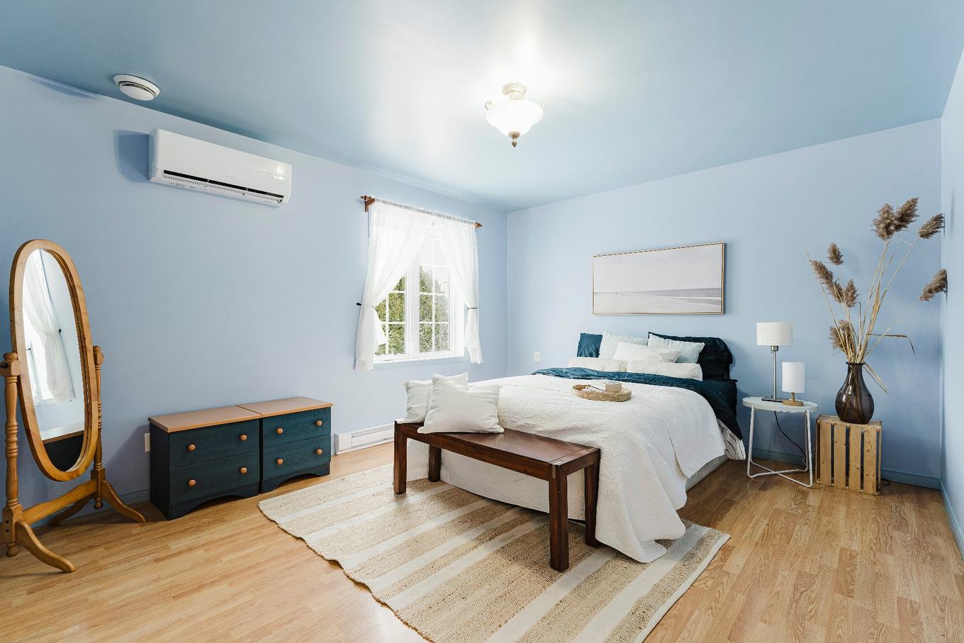Primary bedroom - 1015 Rue Beausoleil, Sherbrooke (Brompton/Rock Forest/Saint-Élie/Deauville), QC - Indoor Photo Showing Bedroom