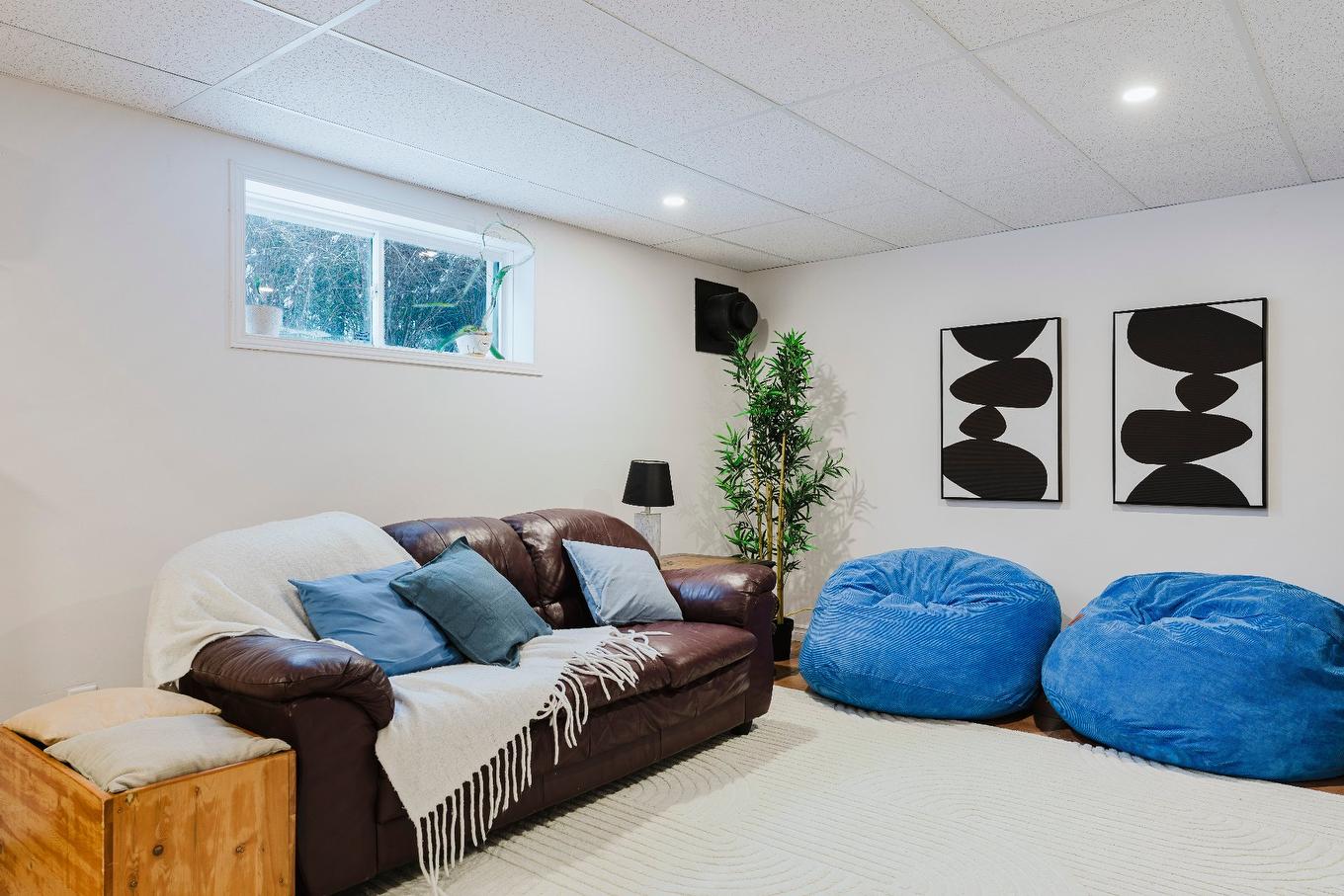 Family room - 1015 Rue Beausoleil, Sherbrooke (Brompton/Rock Forest/Saint-Élie/Deauville), QC - Indoor