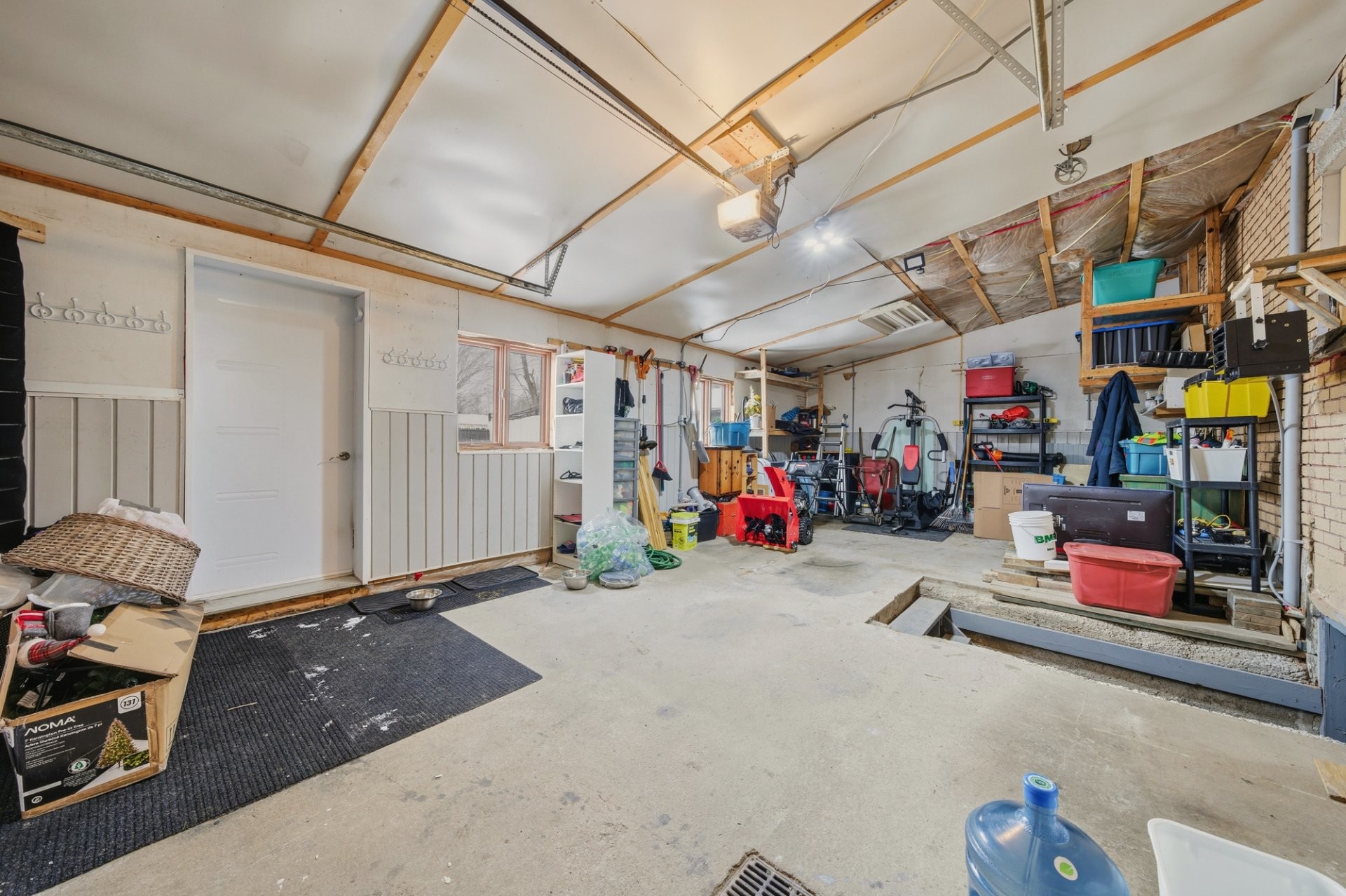 Garage - 1397 Route 116, Danville, QC - Indoor Photo Showing Garage
