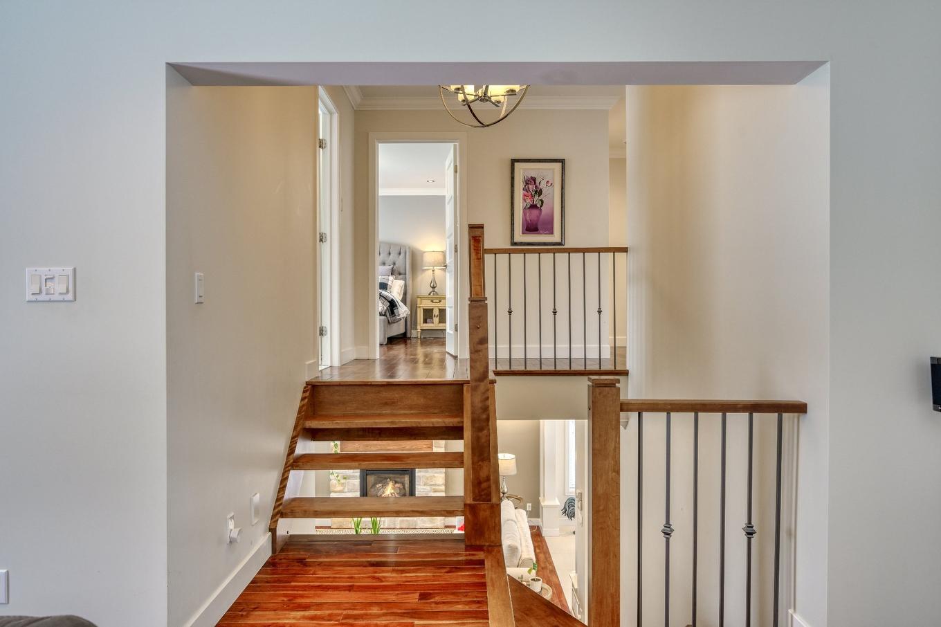 Escalier - 199 Rue Du Bonniebrook, Saint-Colomban, QC - Indoor Photo Showing Other Room