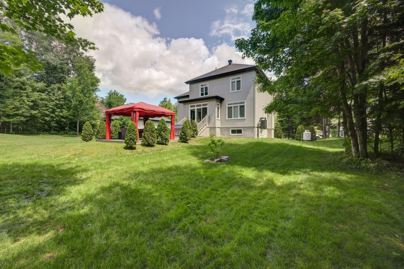 Cour - 199 Rue Du Bonniebrook, Saint-Colomban, QC - Outdoor