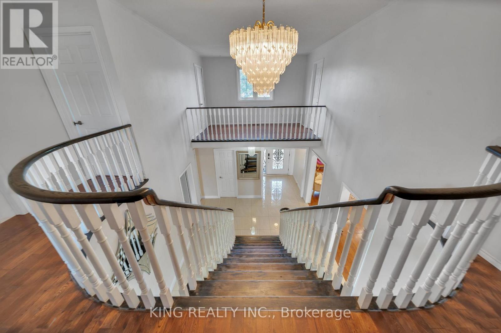 2606 Ambercroft Trail, Mississauga, ON - Indoor Photo Showing Other Room