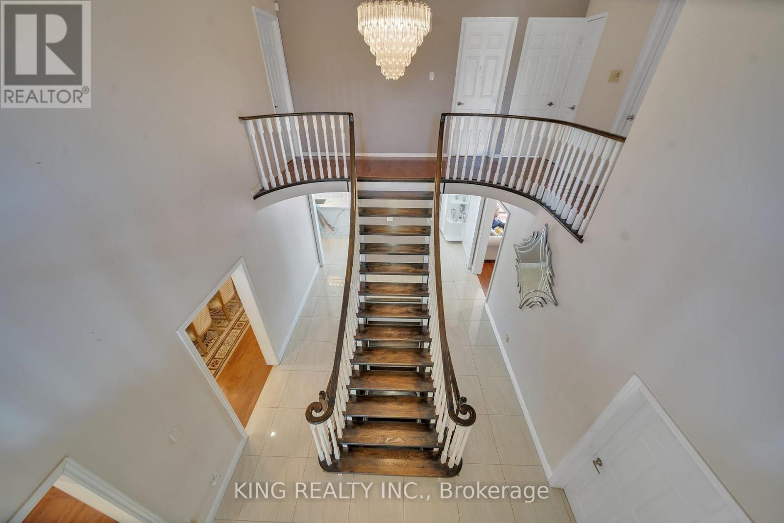 2606 Ambercroft Trail, Mississauga, ON - Indoor Photo Showing Other Room