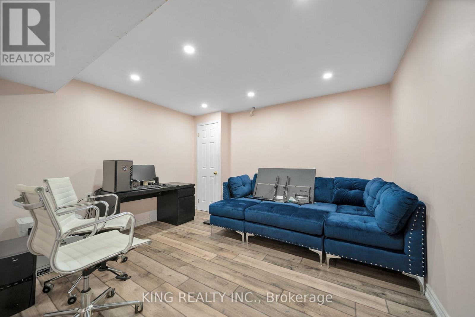 2606 Ambercroft Trail, Mississauga, ON - Indoor Photo Showing Basement