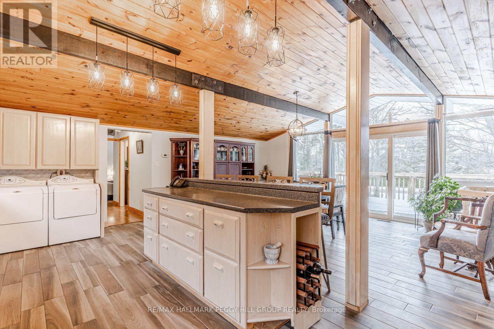 71 Ronald Avenue, Tiny, ON - Indoor Photo Showing Laundry Room
