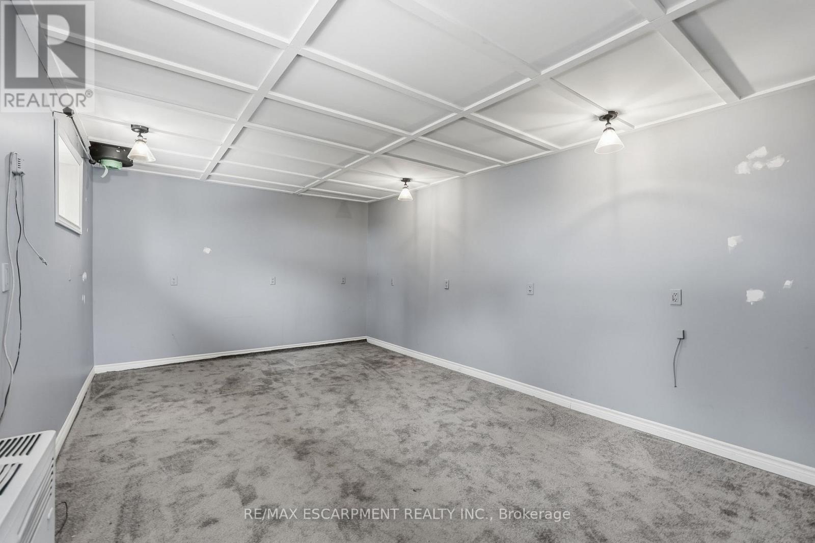 92 Gary Avenue, Hamilton, ON - Indoor