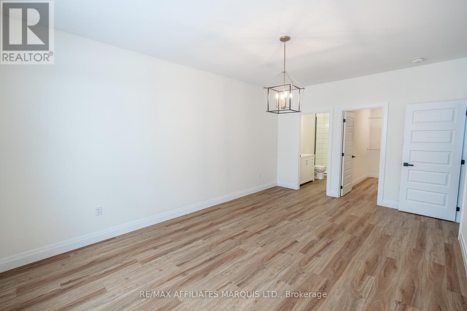 2286 Crewson Crescent, Cornwall, ON - Indoor Photo Showing Other Room