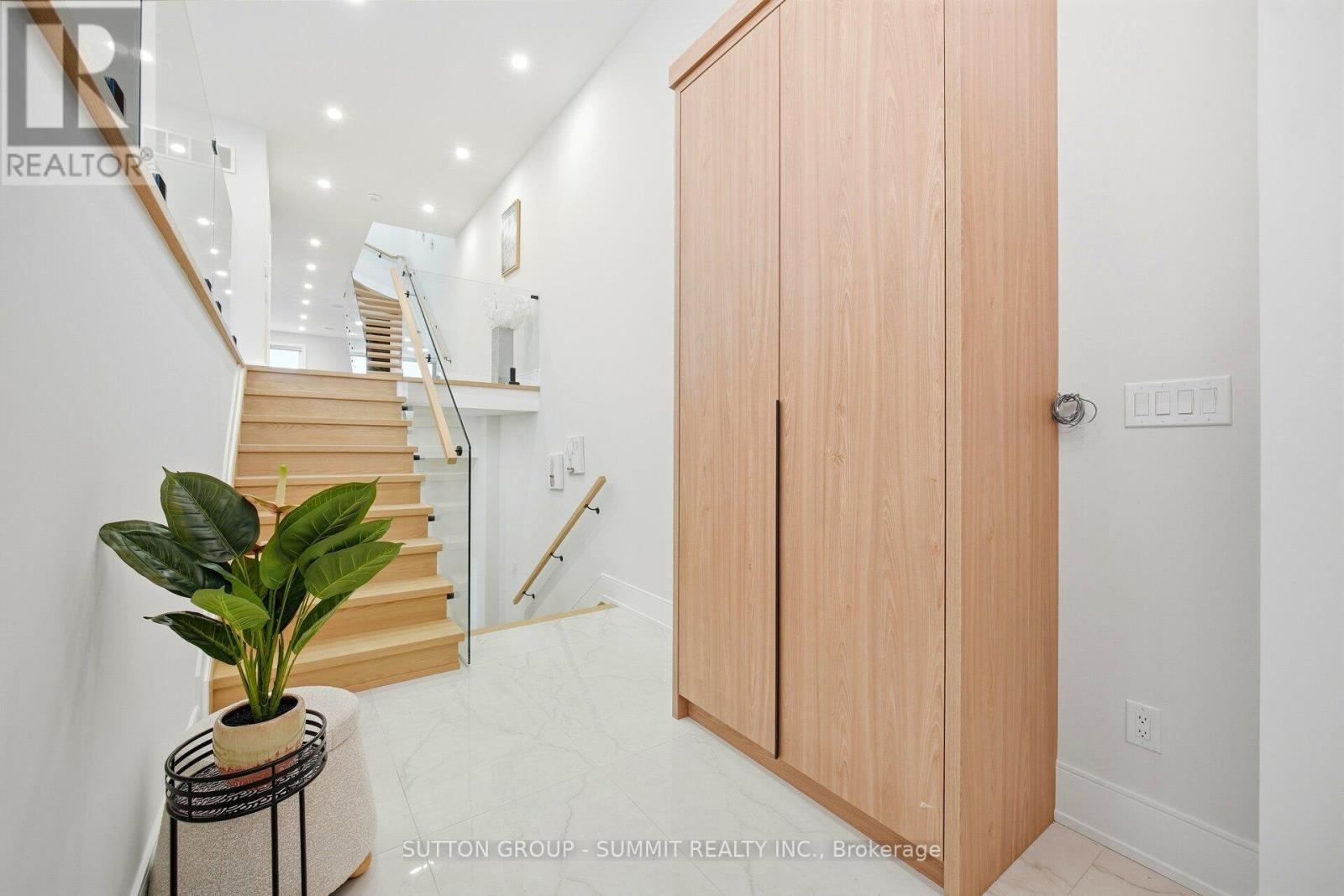 1228 Alexandra Avenue, Mississauga, ON - Indoor Photo Showing Other Room